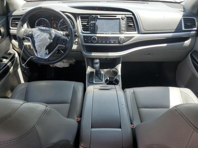 5TDJZRFH8JS542490 - 2018 TOYOTA HIGHLANDER SE Weiß Foto 8