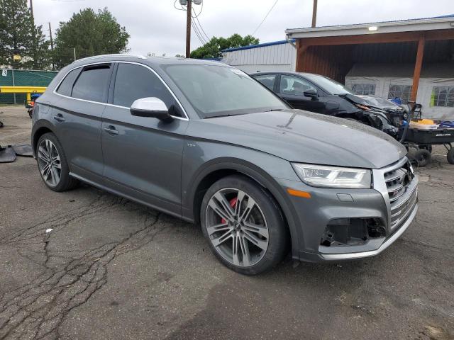 WA1C4AFY9J2071475 - 2018 AUDI SQ5 PRESTIGE GRAY photo 4