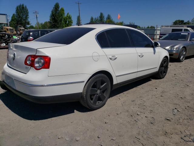 WVWAK73C58E129685 - 2008 VOLKSWAGEN PASSAT KOMFORT WHITE photo 3