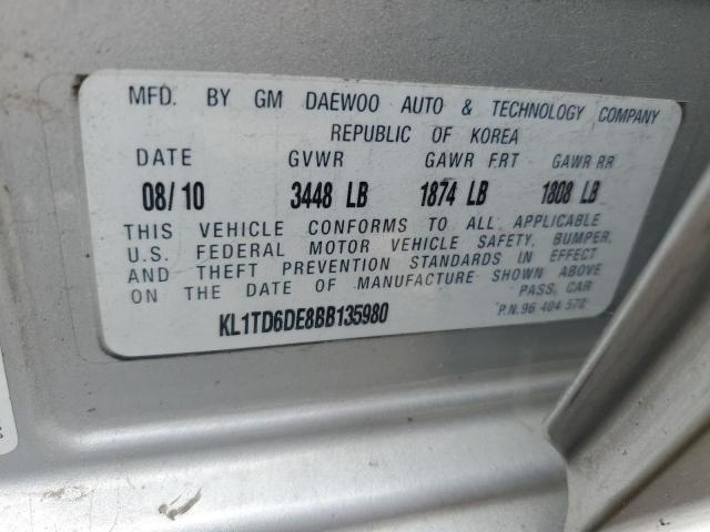 KL1TD6DE8BB135980 - 2011 CHEVROLET AVEO LS 银色 照片 12