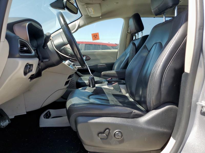 2C4RC1BG4KR561325 - 2019 CHRYSLER PACIFICA TOURING L SILVER photo 7