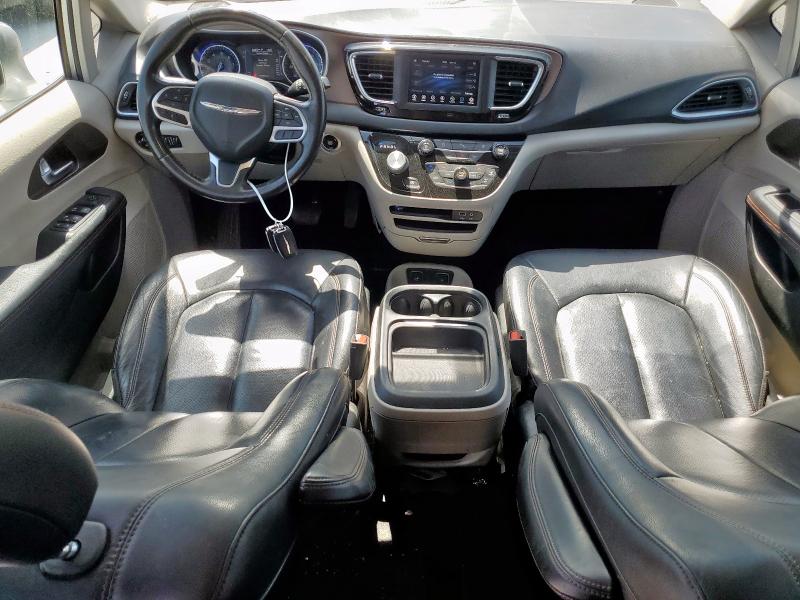 2C4RC1BG4KR561325 - 2019 CHRYSLER PACIFICA TOURING L SILVER photo 8