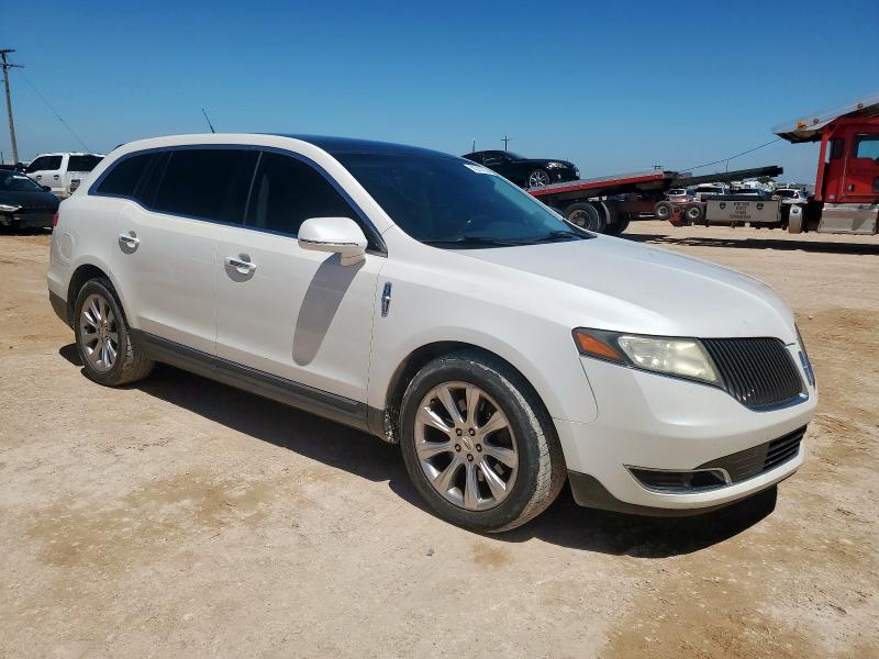 2LMHJ5AT4DBL53884 - 2013 LINCOLN MKT WHITE photo 4