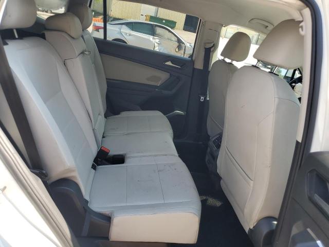 3VV3B7AX0JM079598 - 2018 VOLKSWAGEN TIGUAN SE أبيض صورة 10