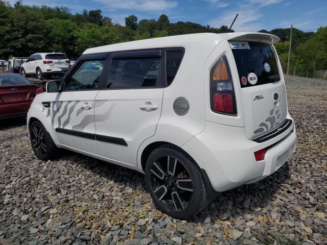 KNDJT2A25B7726552 - 2011 KIA SOUL + WHITE photo 2