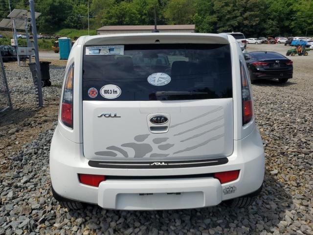 KNDJT2A25B7726552 - 2011 KIA SOUL + WHITE photo 6