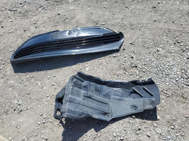 5YFBURHE5HP607692 - 2017 TOYOTA COROLLA L თეთრი ფოტო 12