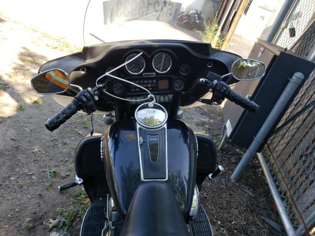 1HD1FCW1X5Y658162 - 2005 HARLEY-DAVIDSON FLHTCUI 黑色 照片 5