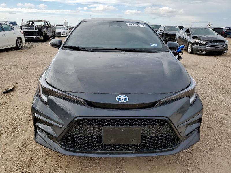 JTDBCMFE2S3084804 - 2025 TOYOTA COROLLA LE 石墨色 照片 5