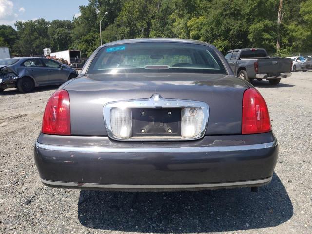 1LNHM82W8XY618410 - 1999 LINCOLN TOWN CAR SIGNATURE GRAY photo 6