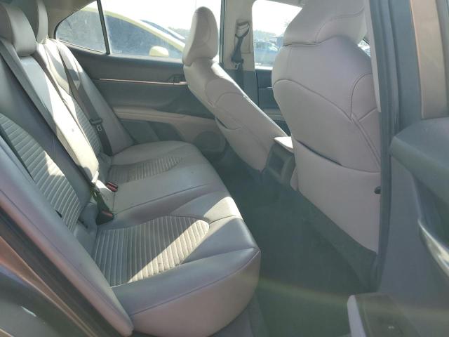 4T1B11HKXKU797320 - 2019 TOYOTA CAMRY L GRAY photo 10