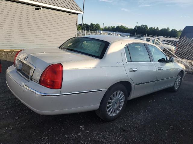 1LNHM81W14Y648202 - 2004 LINCOLN TOWN CAR EXECUTIVE CREAM photo 3