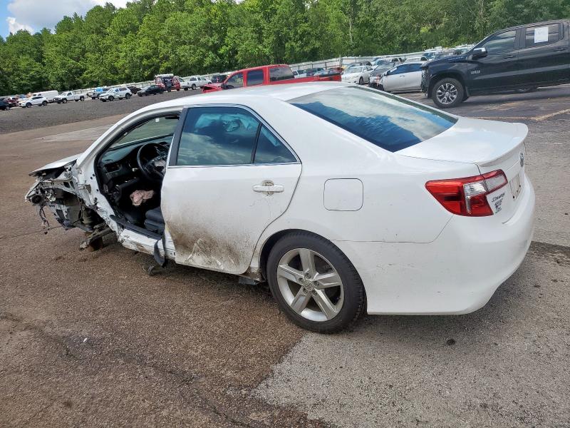 4T1BF1FK7CU197456 - 2012 TOYOTA CAMRY BASE WHITE photo 2