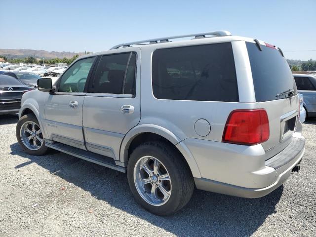 5LMFU27R03LJ30869 - 2003 LINCOLN NAVIGATOR Күміс фото 2