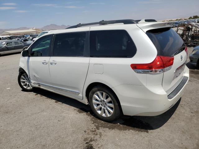 5TDDK3DCXDS060470 - 2013 TOYOTA SIENNA XLE WHITE photo 2