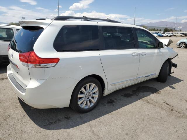 5TDDK3DCXDS060470 - 2013 TOYOTA SIENNA XLE WHITE photo 3