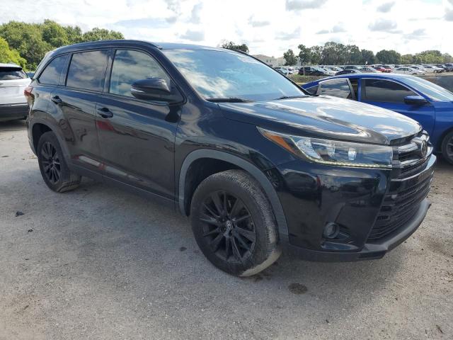 5TDKZRFH4KS330269 - 2019 TOYOTA HIGHLANDER SE BLACK photo 4