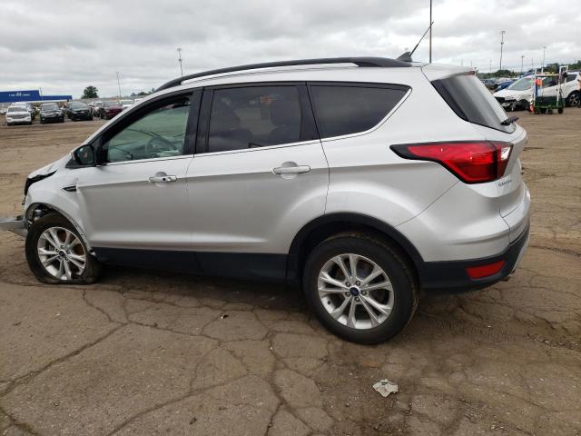 1FMCU9HD6KUB24228 - 2019 FORD ESCAPE SEL SILVER photo 2