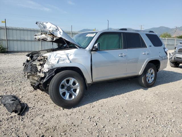 JTEMU5JR9N5972542 - 2022 TOYOTA 4RUNNER SR5/SR5 PREMIUM SILVER photo 1