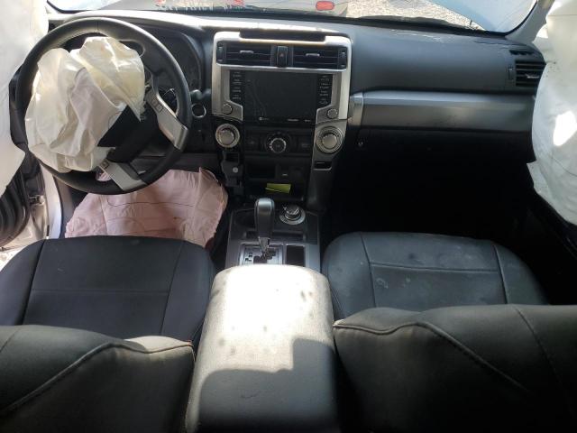 JTEMU5JR9N5972542 - 2022 TOYOTA 4RUNNER SR5/SR5 PREMIUM SILVER photo 8