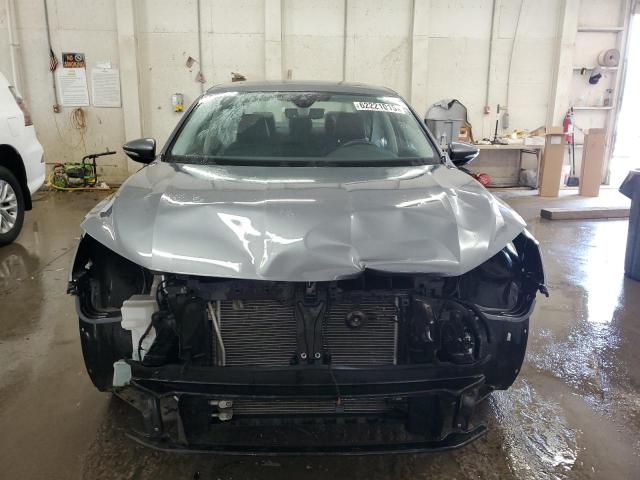 1VWMA7A37LC019872 - 2020 VOLKSWAGEN PASSAT R-LINE Grau Foto 5