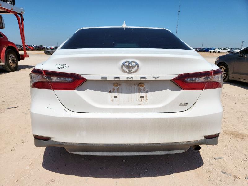 4T1C11AK2MU418733 - 2021 TOYOTA CAMRY LE WHITE photo 6