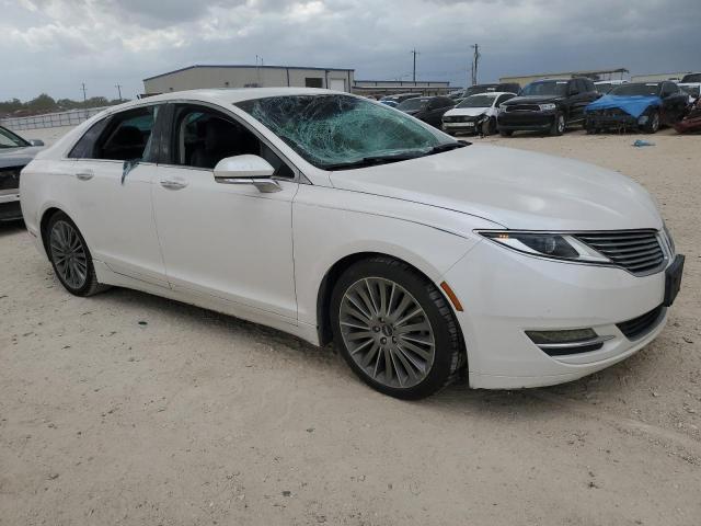 3LN6L2GKXDR821662 - 2013 LINCOLN MKZ WHITE photo 4