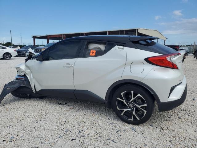 NMTKHMBX0LR107357 - 2020 TOYOTA C-HR XLE WHITE photo 2