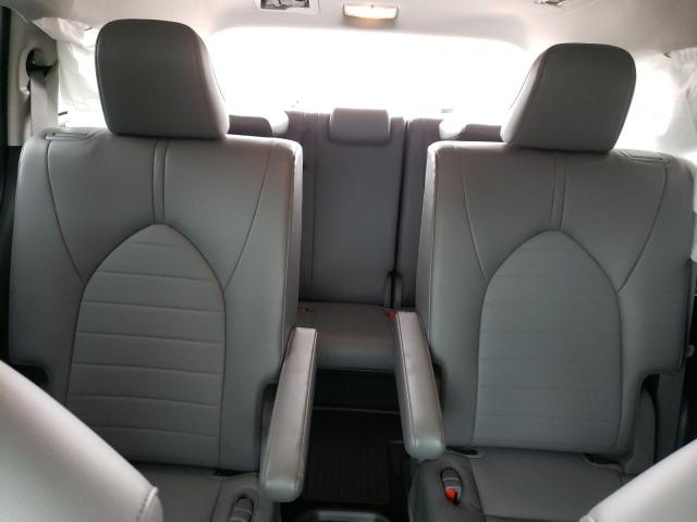 5TDGZRBH2NS222135 - 2022 TOYOTA HIGHLANDER XLE Weiß Foto 10