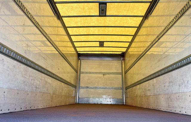 JALE5W166K7302740 - 2019 ISUZU NQR Ақ фото 6