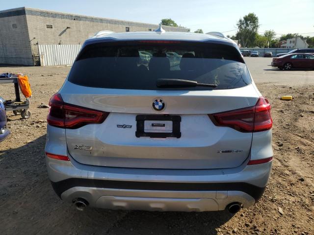 5UXTR9C51JLD69756 - 2018 BMW X3 XDRIVE30I SILVER photo 6