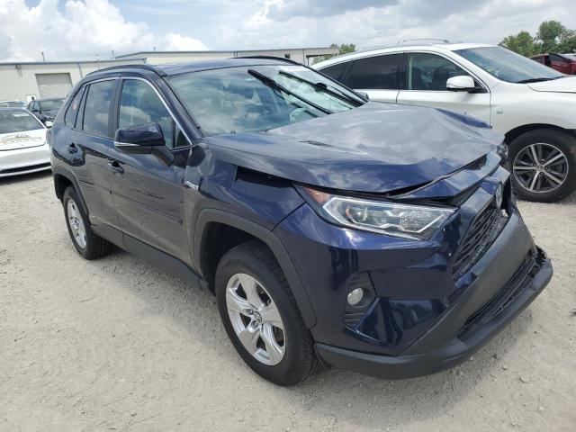 2T3RWRFV5LW061776 - 2020 TOYOTA RAV4 XLE BLUE photo 4