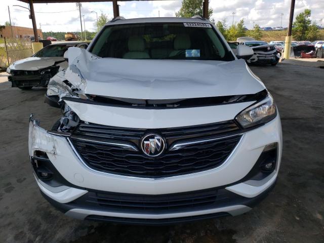 KL4MMDSLXLB135638 - 2020 BUICK ENCORE GX SELECT WHITE photo 5