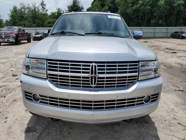 5LMJJ2J56DEL00229 - 2013 LINCOLN NAVIGATOR ვერცხლისფერი ფოტო 5