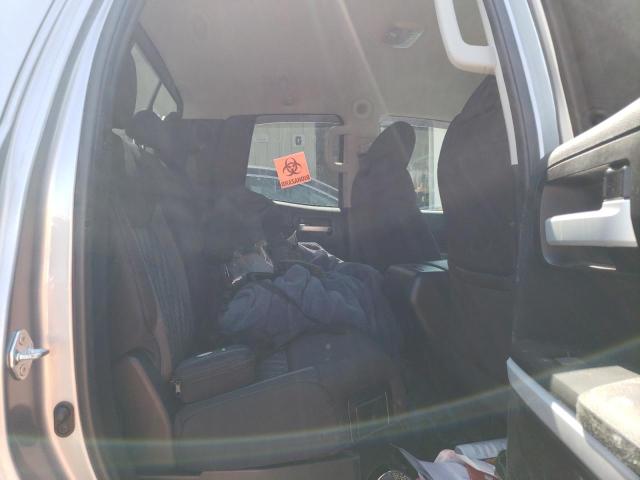 5TFUY5F18MX007041 - 2021 TOYOTA TUNDRA DOUBLE CAB SR/SR5 SILVER photo 10