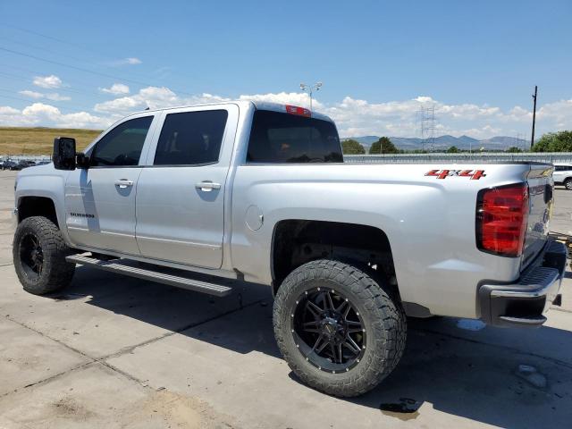 3GCUKREC5JG524163 - 2018 CHEVROLET SILVERADO K1500 LT SILVER photo 2