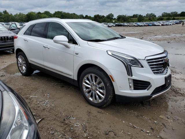 1GYKNFRS2HZ128811 - 2017 CADILLAC XT5 PLATINUM WHITE photo 4