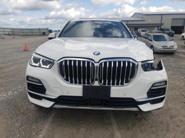 5UXCR6C07M9H53402 - 2021 BMW X5 XDRIVE40I WHITE photo 5