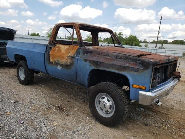 1GTEK24C6CF704981 - 1982 GMC K2500 BLUE photo 4