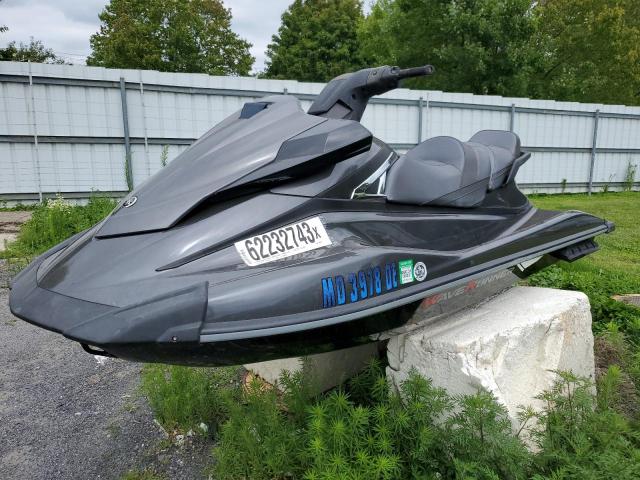 YAMA2098K617 - 2017 YAMAHA WAVERUNNER SILVER photo 2