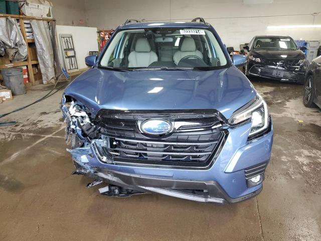 JF2SKALC7RH490967 - 2024 SUBARU FORESTER LIMITED BLUE photo 5