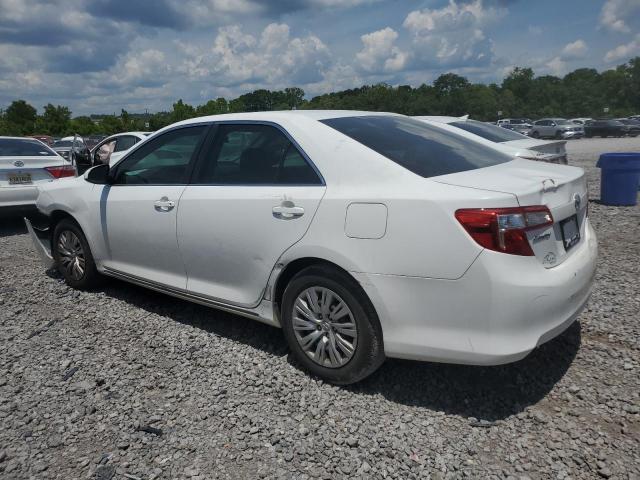 4T4BF1FK3CR265614 - 2012 TOYOTA CAMRY BASE WHITE photo 2