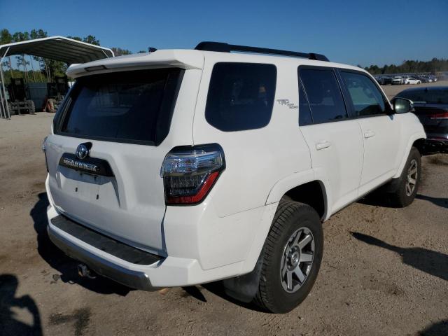 JTEBU5JR7K5640506 - 2019 TOYOTA 4RUNNER SR5 WHITE photo 4