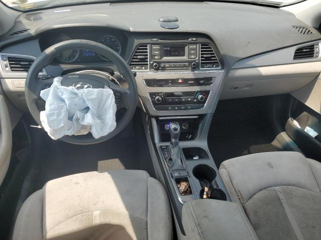 5NPE24AF5HH514077 - 2017 HYUNDAI SONATA SE თეთრი ფოტო 8