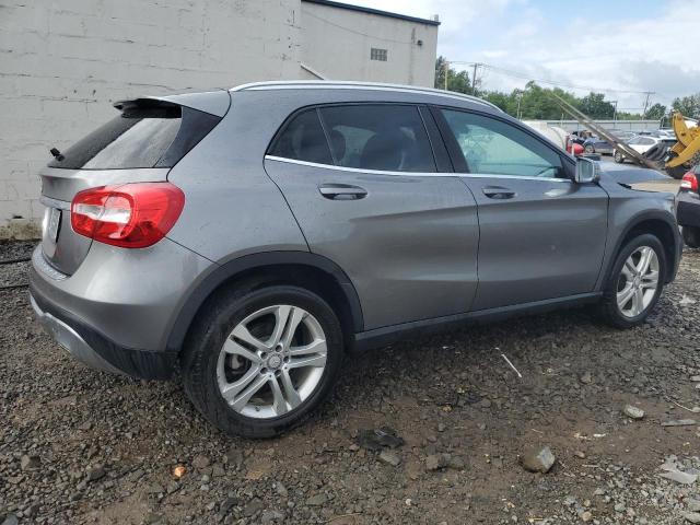 WDCTG4EB6JJ369736 - 2018 MERCEDES-BENZ GLA 250 GRAY photo 3