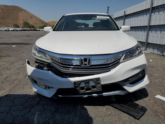 1HGCR2F96GA009750 - 2016 HONDA ACCORD EXL WHITE photo 5