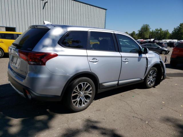 JA4AZ3A39HZ065774 - 2017 MITSUBISHI OUTLANDER SE SILVER photo 3