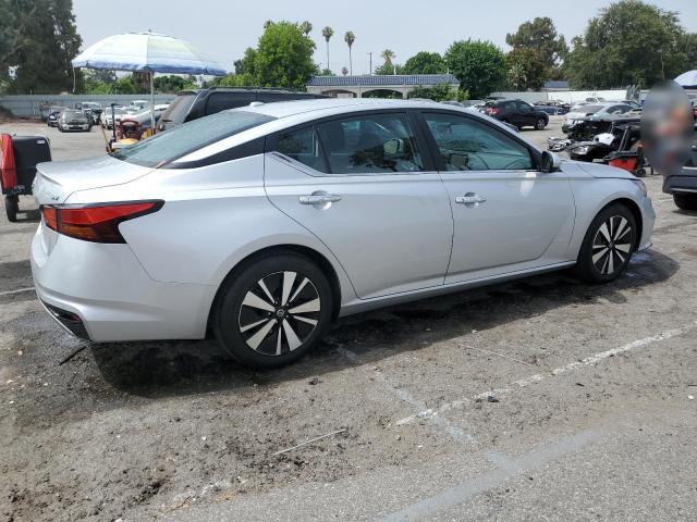 1N4BL4DV3NN367665 - 2022 NISSAN ALTIMA SV SILVER photo 3