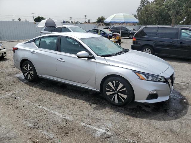 1N4BL4DV3NN367665 - 2022 NISSAN ALTIMA SV SILVER photo 4