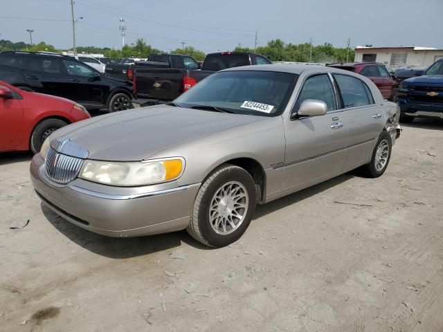 1LNHM82W31Y697251 - 2001 LINCOLN TOWN CAR SIGNATURE TAN photo 1